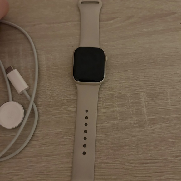 Apple Watch Series 7 41mm - Picture 6 of 9